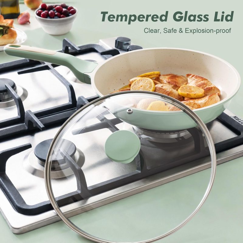 Authentic kitchen sauté pan 